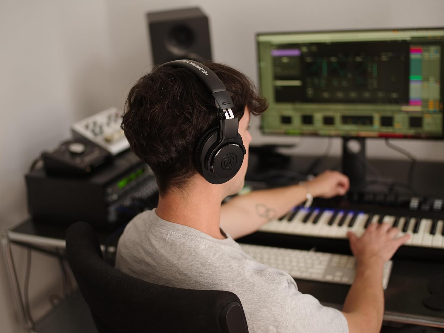 Ath-M20X Professional Studio Monitor Headphones, Black